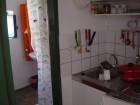 Milos Tripiti Apartment: Bad und K&uuml;che