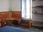 Milos Tripiti Apartment: drinnen